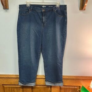 Women's Blue Denim Capri Jeans